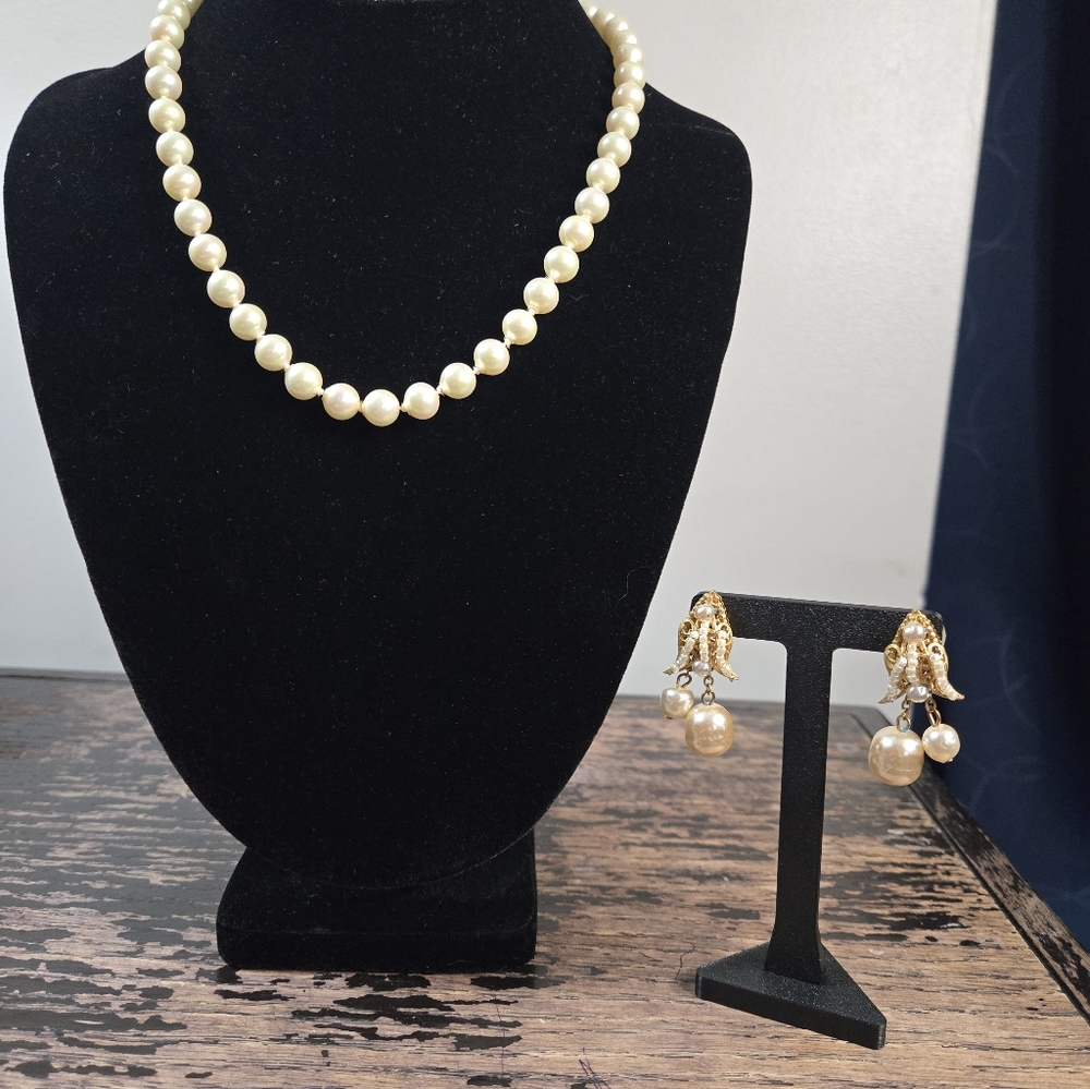 Pearl (Faux) Necklace and Earring Set‎